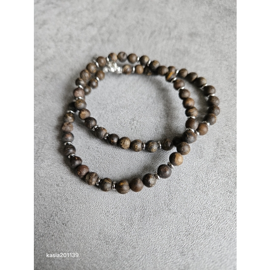 Naszyjnik z kamieni bronzytu